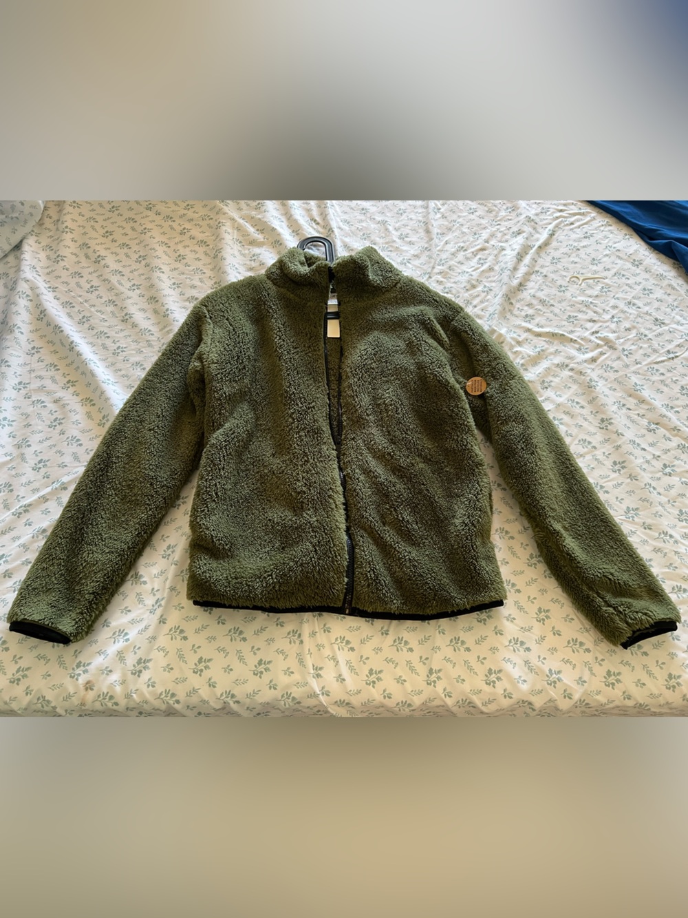 PINK Victoria's Secret Olive Green Teddy Fleece Zip-Up Jacket